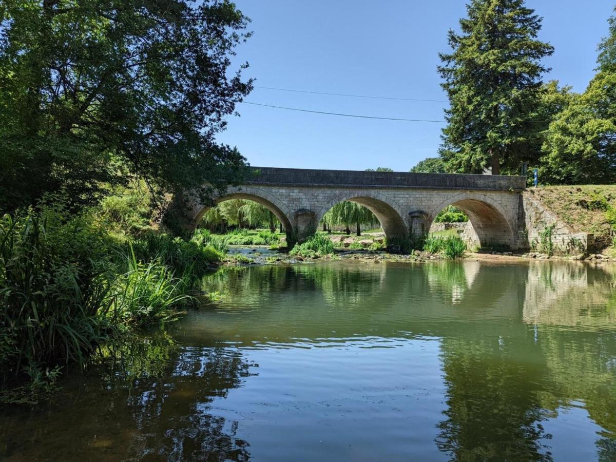 Maison Lumineuse Avec Cour Privative, Proche Sites Culturels, Tout Confort, Equipe Bebe, Wifi Inclus - Fr-1-653-98 Puyreaux エクステリア 写真